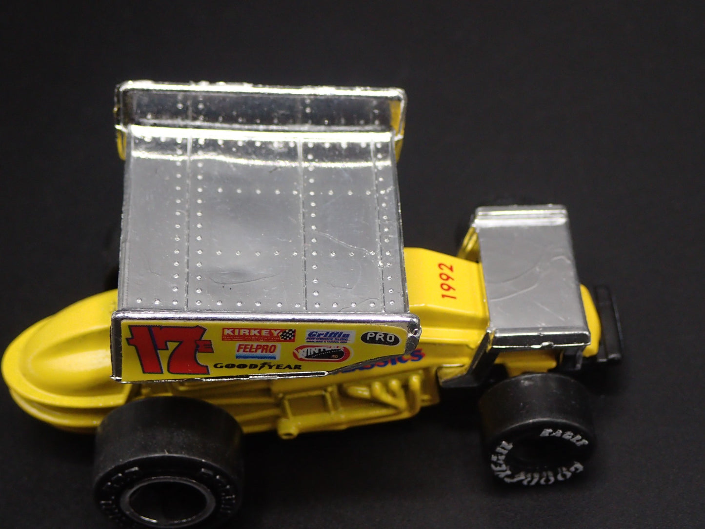 SPRINT CAR #17E CRIS EASH E& G CLASSICS 1:64 SCALE DIORAMA DIECAST MODEL CAR