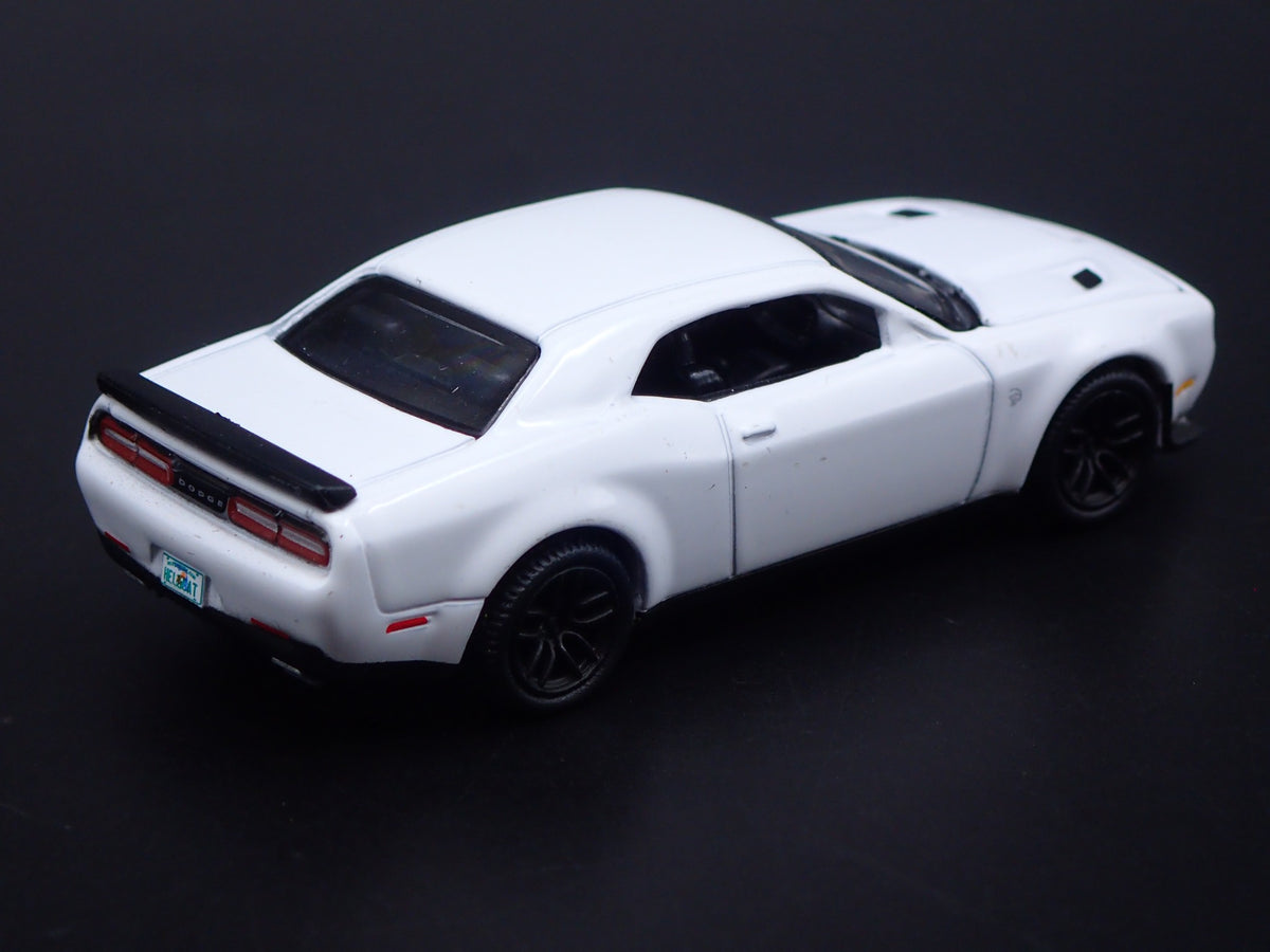 2018 18 DODGE CHALLENGER SRT HELLCAT RARE 1/64 SCALE DIORAMA DIECAST MODEL CAR-Burning Rubber Toy Company