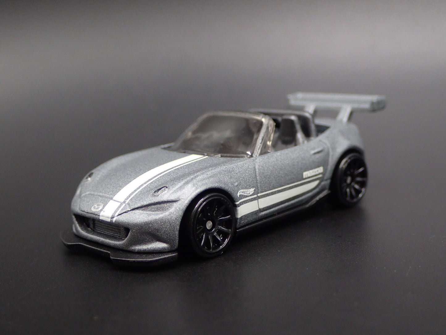 2015-2025 MAZDA MX5 MIATA CONVERTIBLE ND 1:64 SCALE DIORAMA DIECAST MODEL CAR