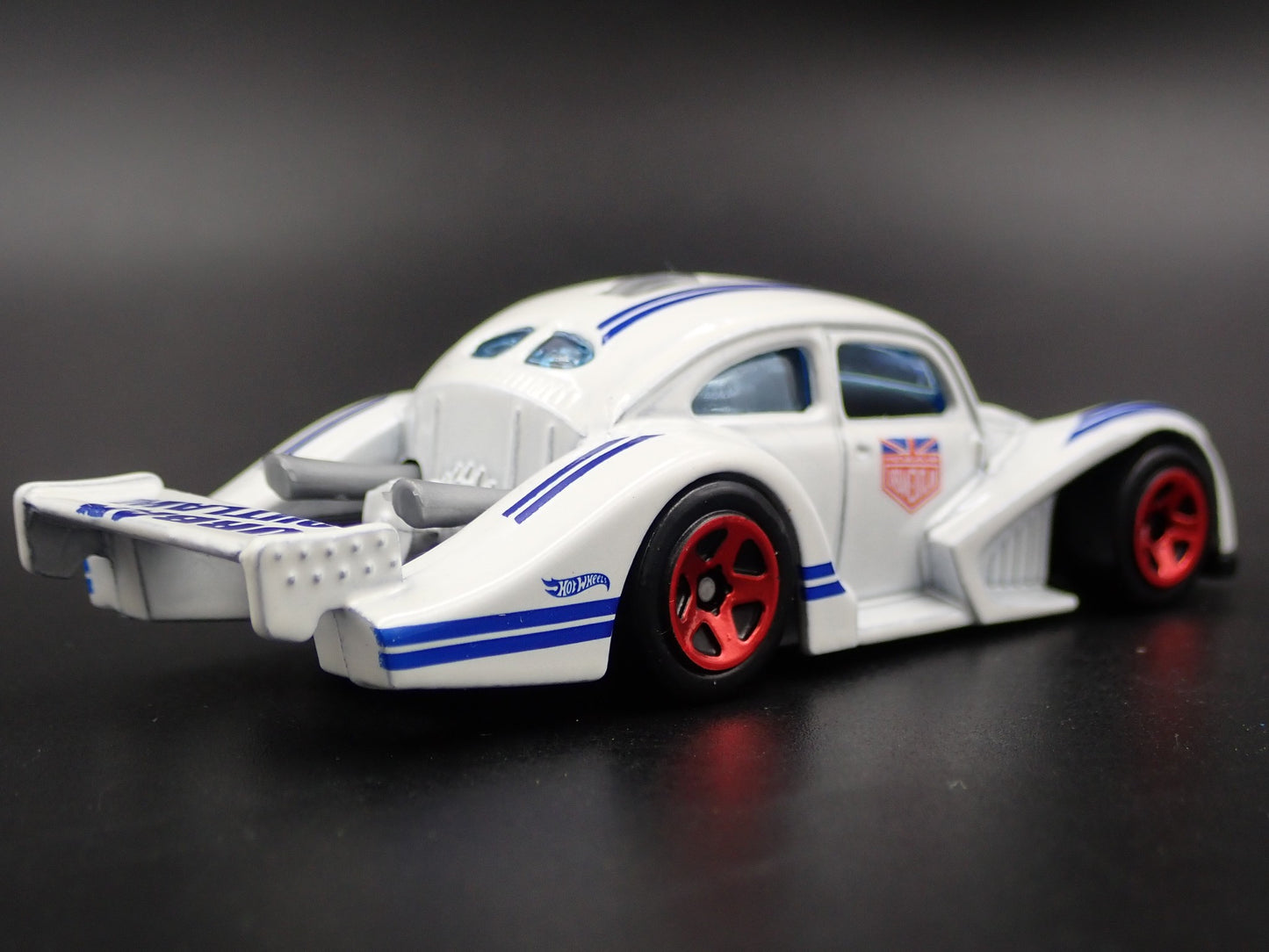 VW VOLKSWAGEN KAFER RACER BEETLE BUG URBAN OUTLAW 1:64 SCALE DIECAST MODEL CAR