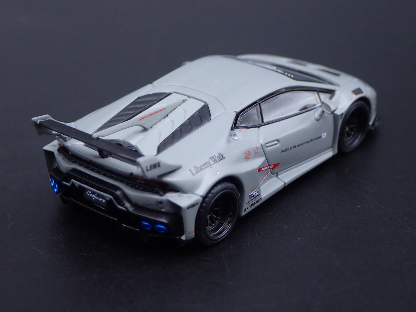 2019-2024 LAMBORGHINI HURACAN LIBERTY WORKS SUPER 1:64 SCALE DIECAST MODEL CAR