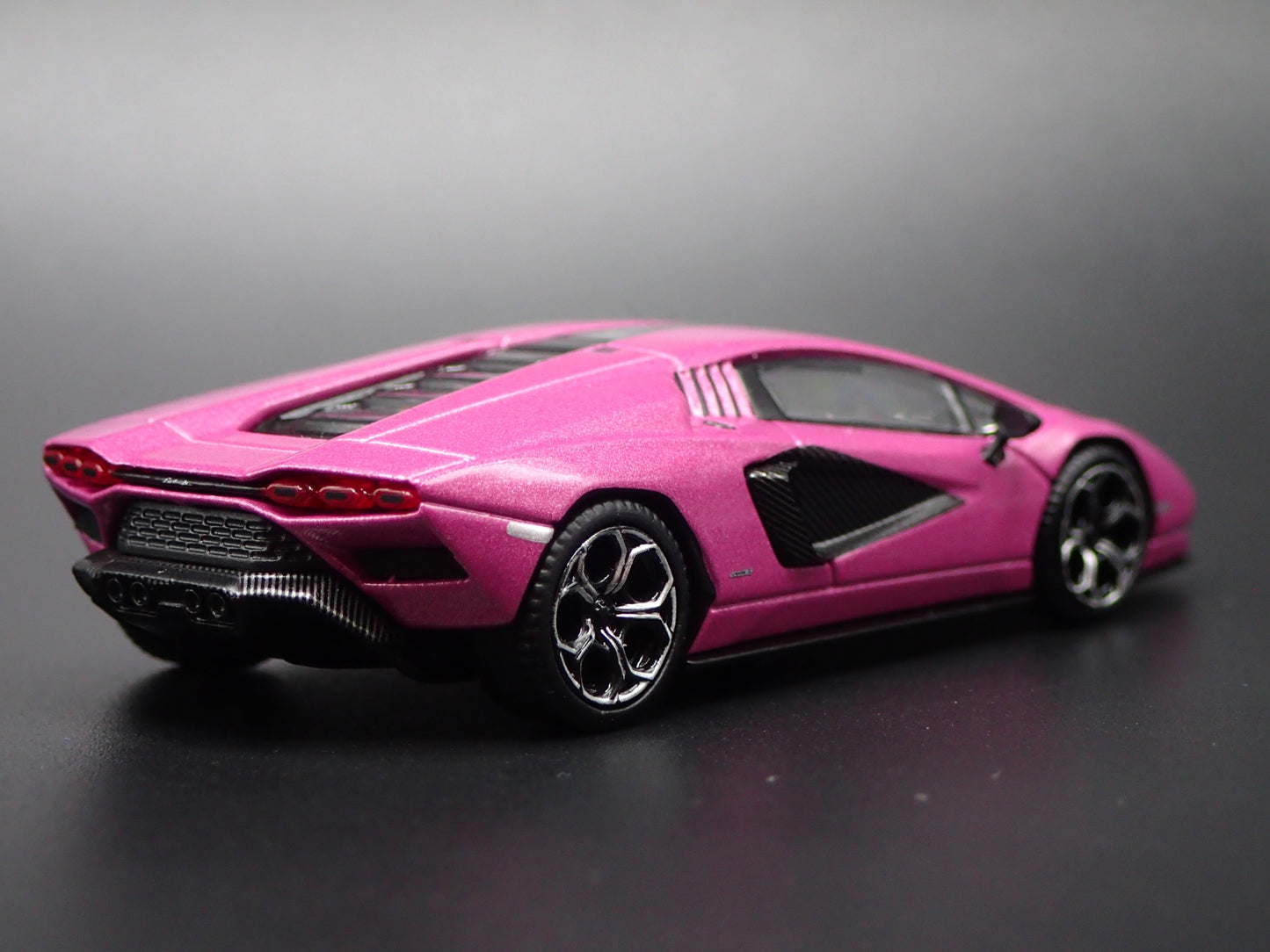 2021 21 LAMBORGHINI COUNTACH LPI 800-4 PURPLE 1:64 SCALE DIECAST MODEL CAR