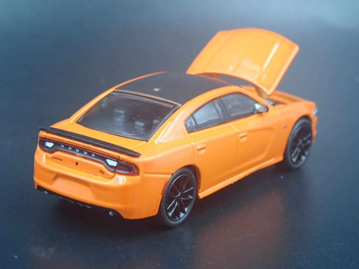 2017 DODGE CHARGER R/T RARE 1:64 SCALE COLLECTIBLE DIORAMA DIECAST MODEL CAR-Burning Rubber Toy Company