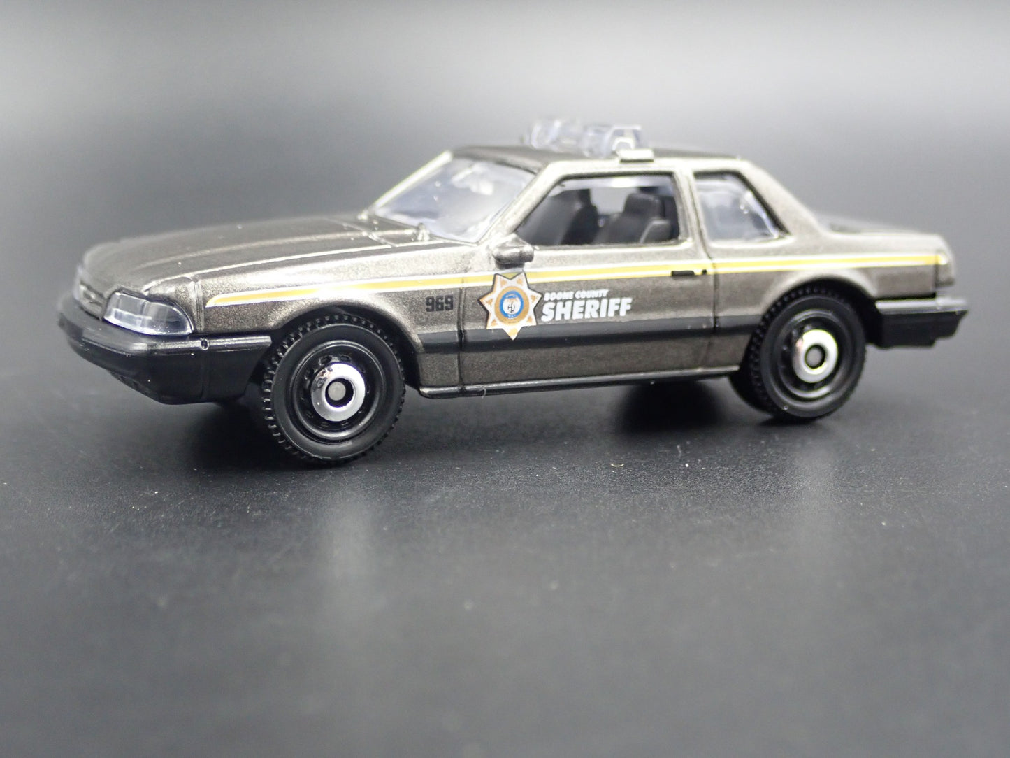 1993 FORD MUSTANG LX SSP BOONE COUNTY SHERIFF FOX BODY 1:64 SCALE DIECAST MODEL