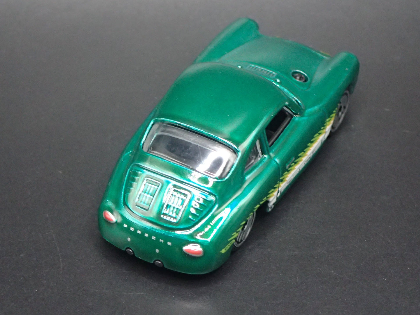 1955-1959 PORSCHE 356A OUTLAW 1:64 SCALE COLLECTIBLE DIORAMA DIECAST MODEL CAR