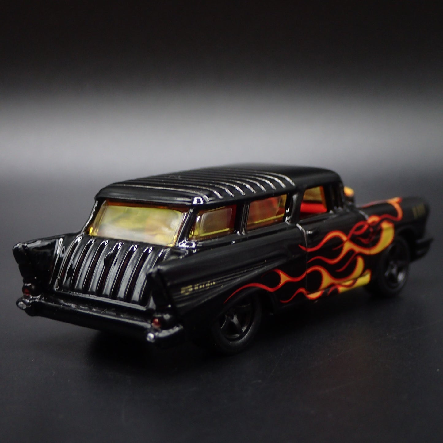 1957 57 CHEVY CHEVROLET NOMAD STATION WAGON BLACK 1:64 SCALE DIECAST MODEL CAR