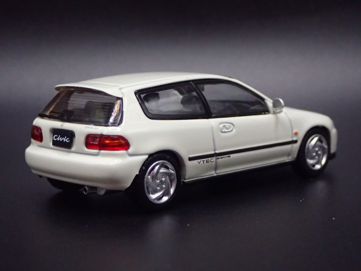 1992-1995 HONDA CIVIC EG6 SIR-II HATCHBACK 1:64 SCALE DIORAMA DIECAST MODEL CAR