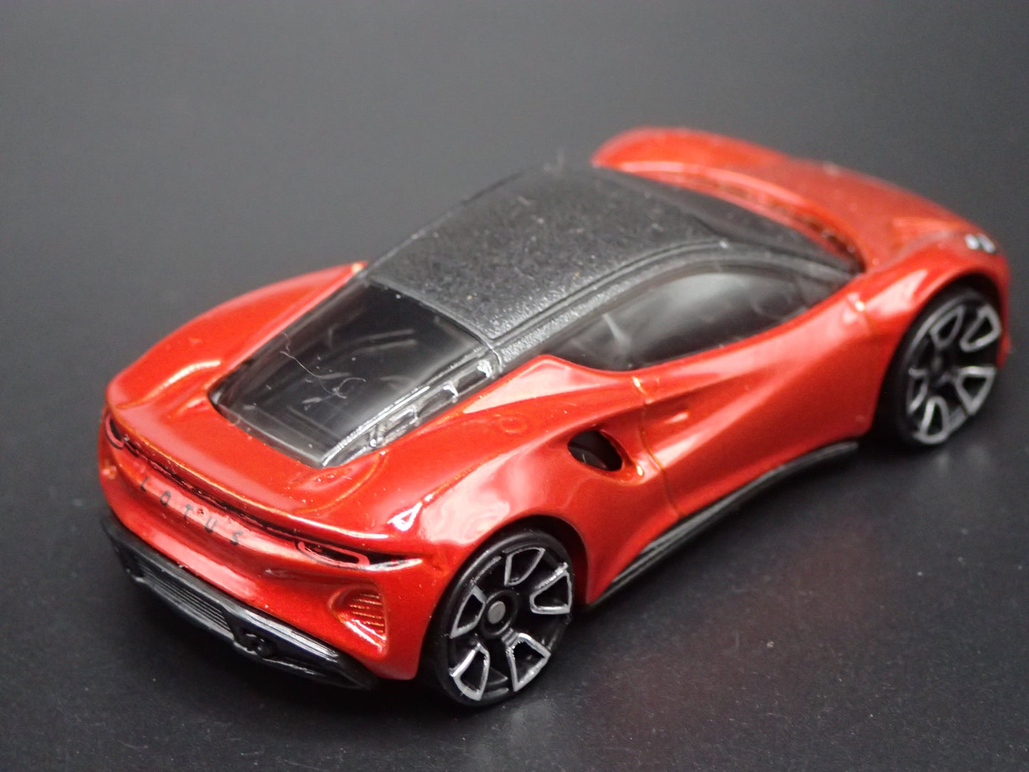 2021-2025 LOTUS EMIRA ORANGE 1/64 SCALE COLLECTIBLE DIORAMA DIECAST MODEL CAR