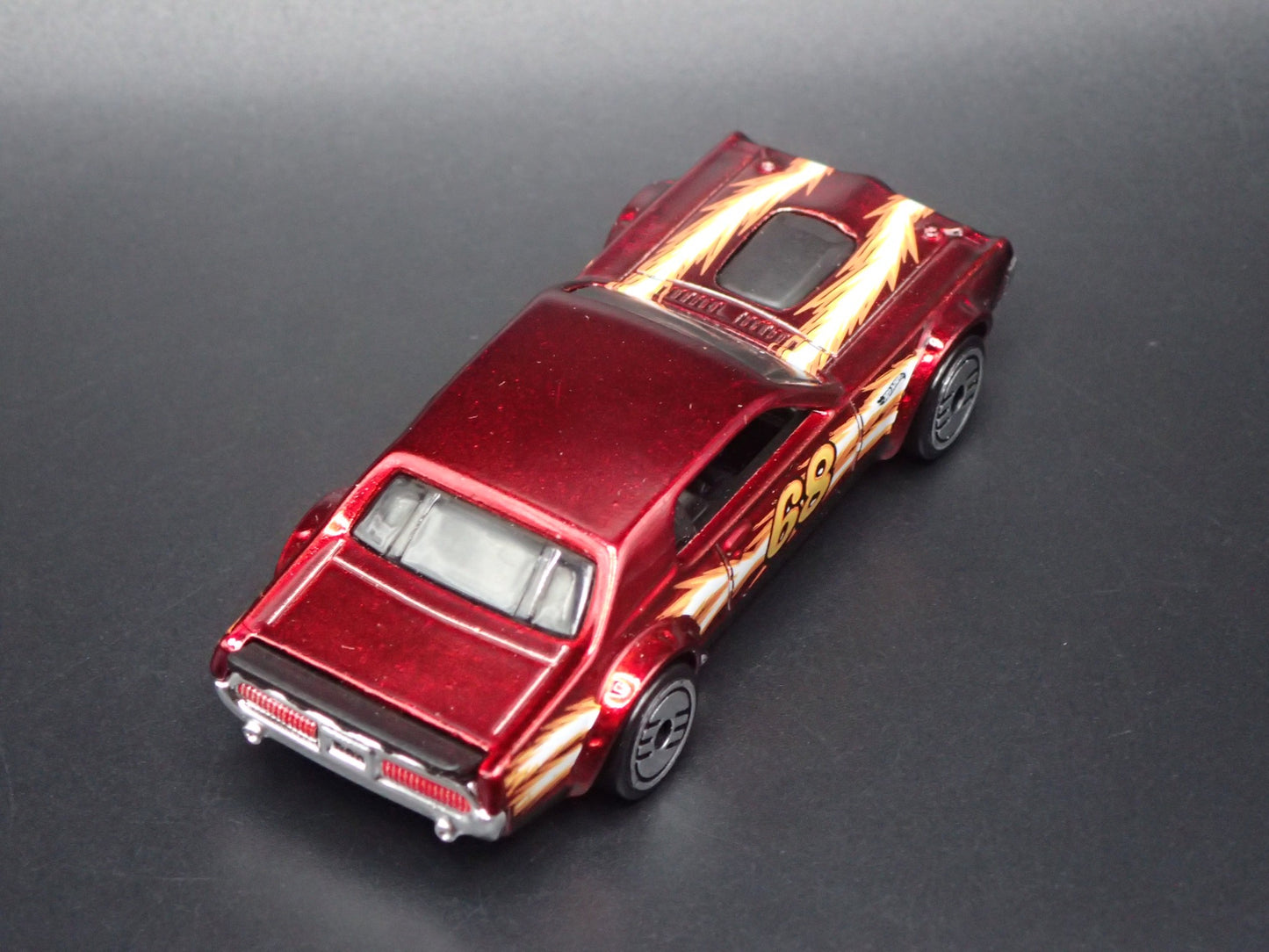 1968 68 MERCURY COUGAR 427 RED 1/64 SCALE COLLECTIBLE DIORAMA DIECAST MODEL CAR