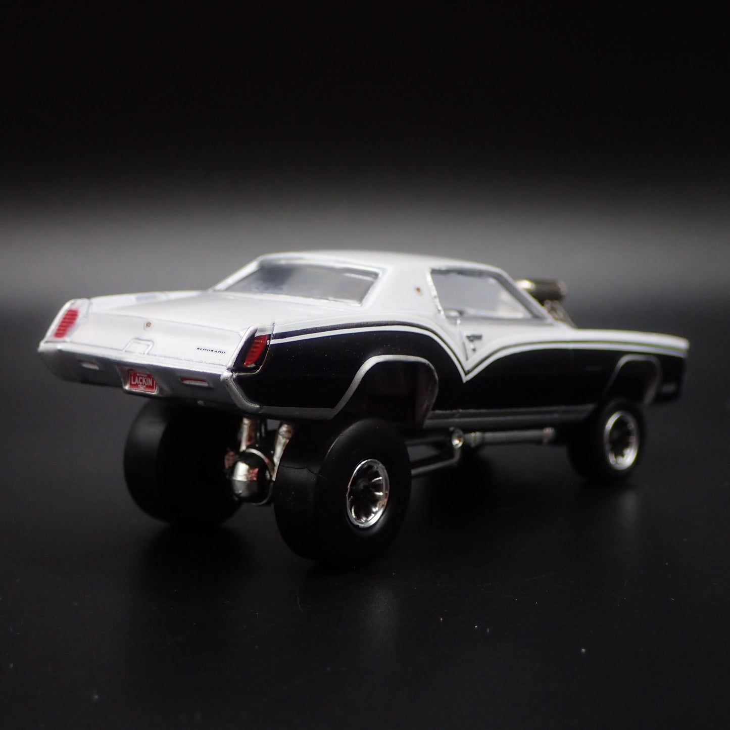 1967 67 CADDY CADILLAC ELDORADO ZINGER 1:64 SCALE COLLECTIBLE DIECAST MODEL CAR