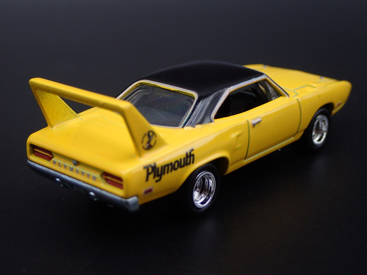 1970 70 PLYMOUTH SUPERBIRD RARE 1:64 SCALE COLLECTIBLE DIORAMA DIECAST MODEL CAR-Burning Rubber Toy Company