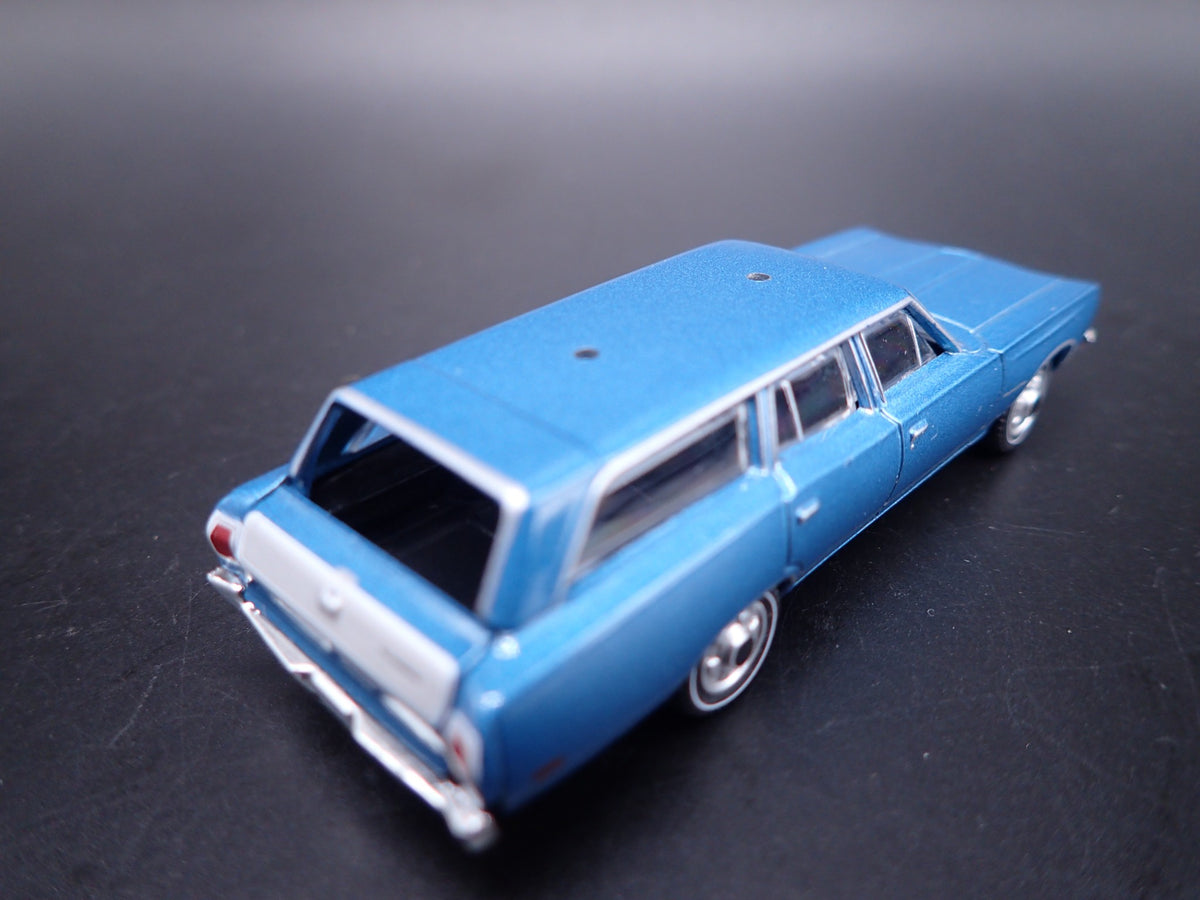 1969 69 PLYMOUTH SATELLITE STATION WAGON 1:64 SCALE DIORAMA DIECAST MODEL CAR-Burning Rubber Toy Company
