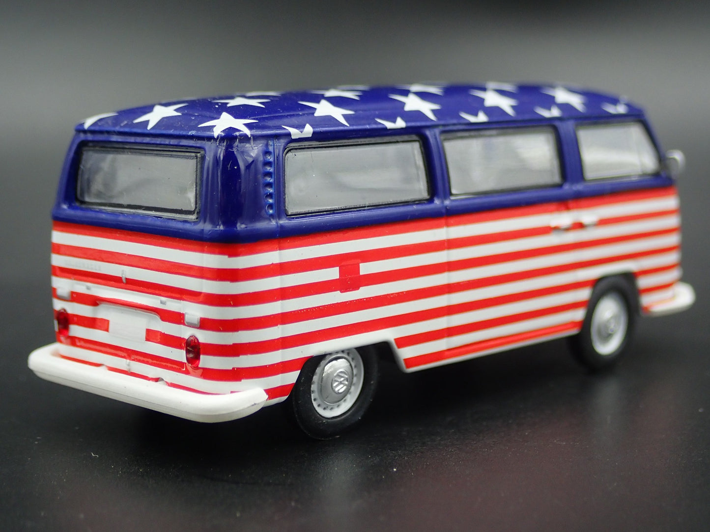 1967-1979 VW VOLKSWAGEN TYPE 2 T2 BUS USA FLAG RARE 1/64 SCALE DIECAST MODEL CAR