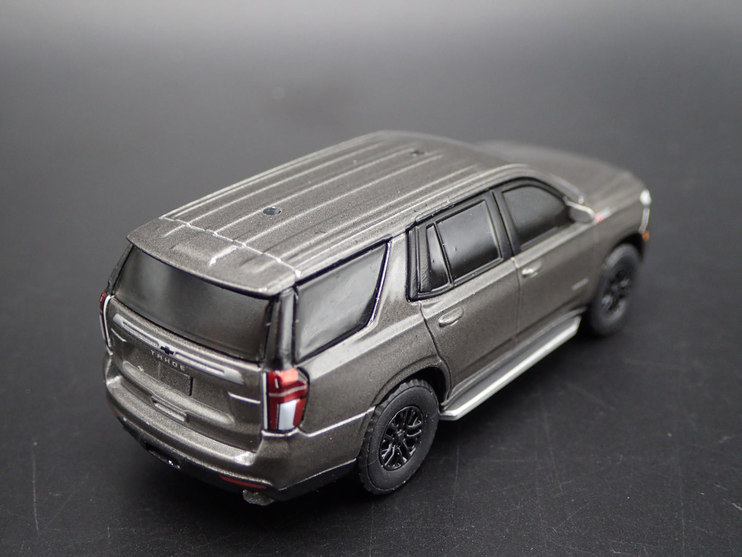 2021-2025 CHEVY CHEVROLET TAHOE Z71 GRAY 1:64 SCALE DIORAMA DIECAST MODEL CAR