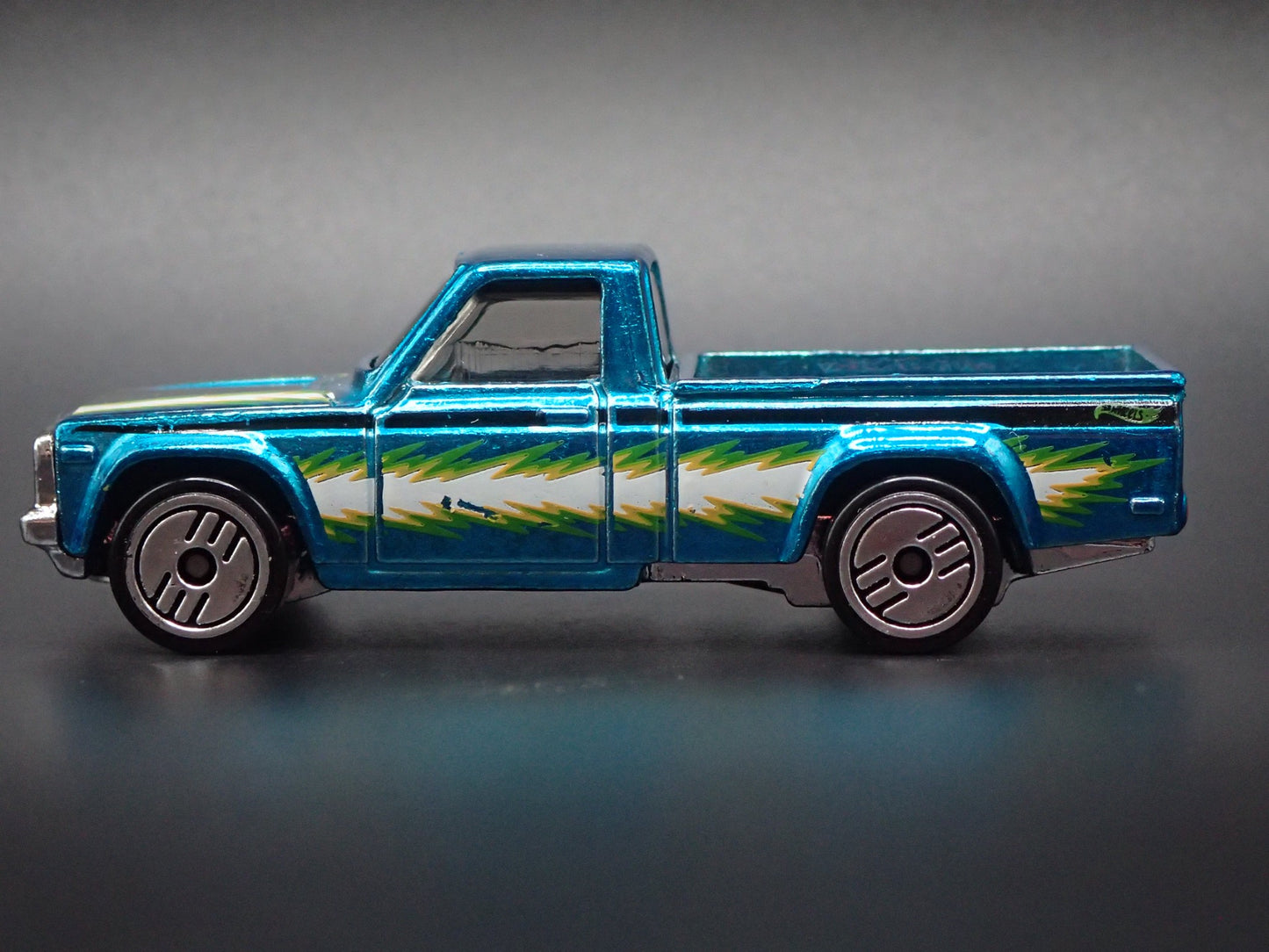1974-1977 MAZDA REPU PICKUP TRUCK JDM BLUE 1:64 SCALE DIORAMA DIECAST MODEL CAR