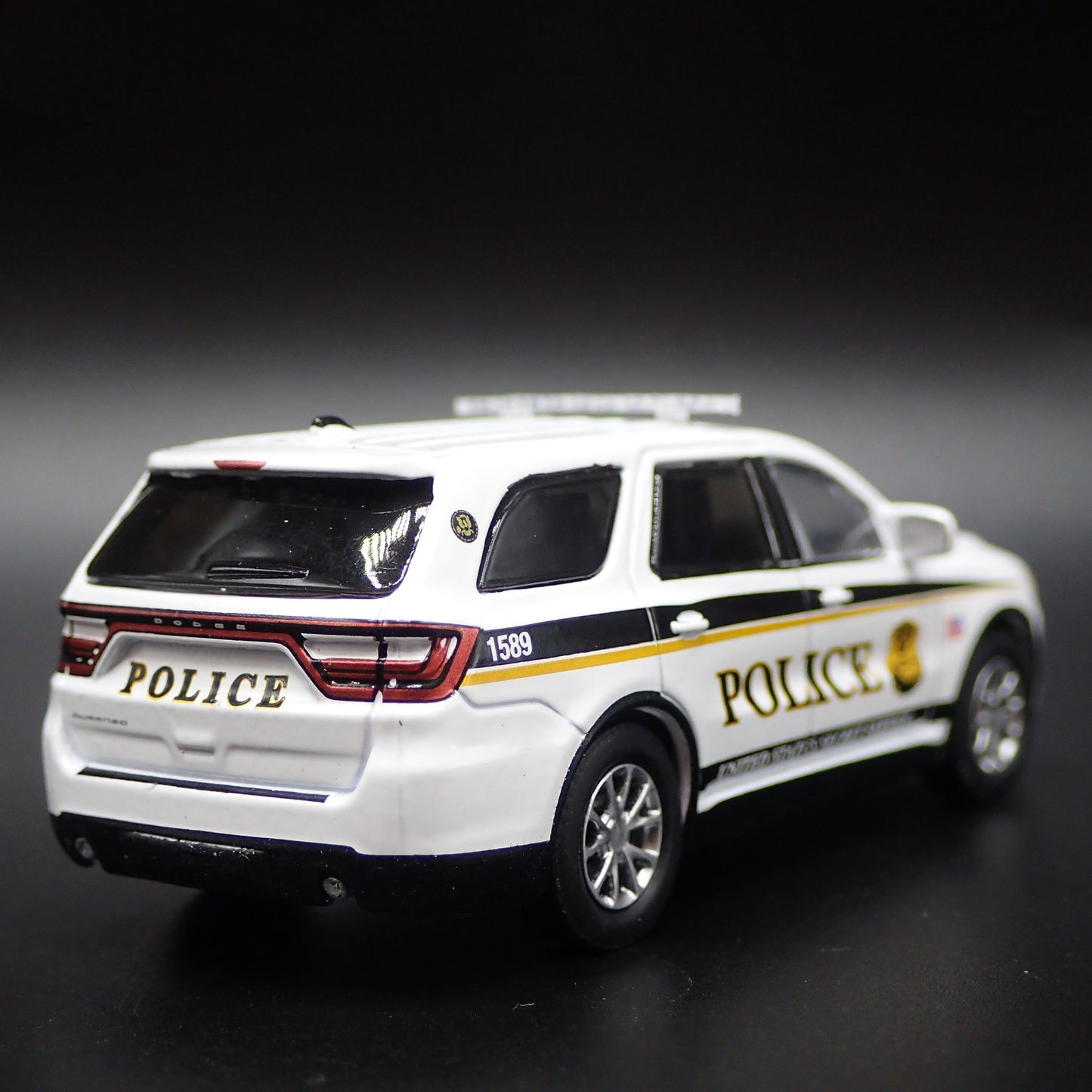 2018 18 DODGE DURANGO UNITED STATES SECRET SERVICE POLICE 1:64 DIECAST MODEL CAR
