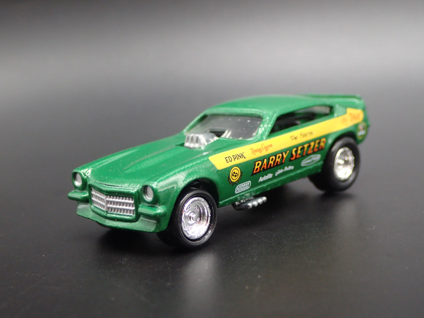 1971 71 CHEVY CHEVROLET VEGA FUNNY CAR BARRY SETZER 1:64 SCALE DIECAST MODEL CAR