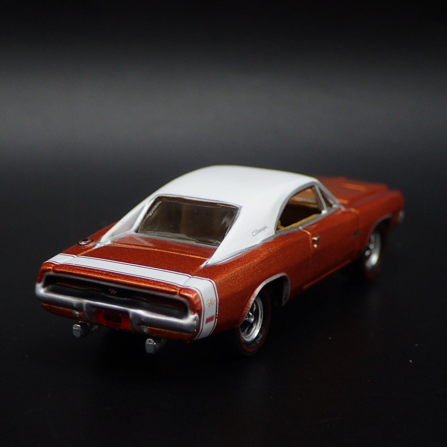 1969 69 DODGE CHARGER RT COPPER 1:64 SCALE COLLECTIBLE DIORAMA DIECAST MODEL CAR