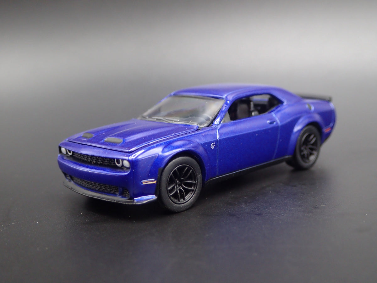 2019 19 DODGE CHALLENGER SRT HELLCAT RARE 1/64 SCALE DIORAMA DIECAST MODEL CAR-Burning Rubber Toy Company