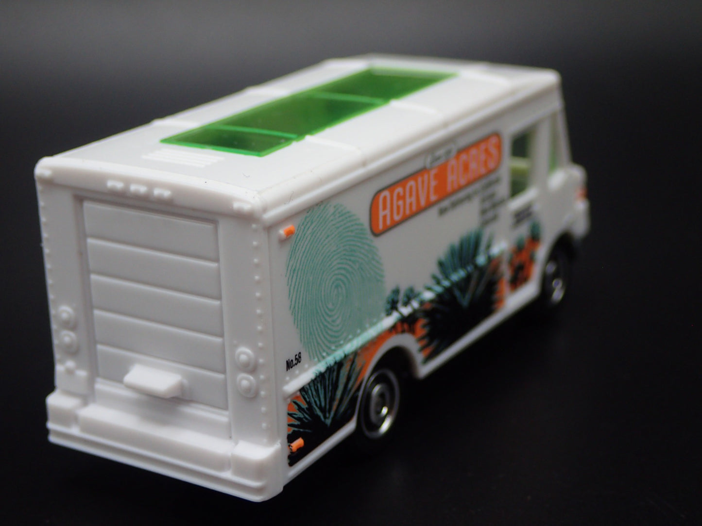 STEP VAN BOX AGAVE ACRES PLANT DELIVERY 1:64 MB SCALE DIORAMA DIECAST MODEL CAR