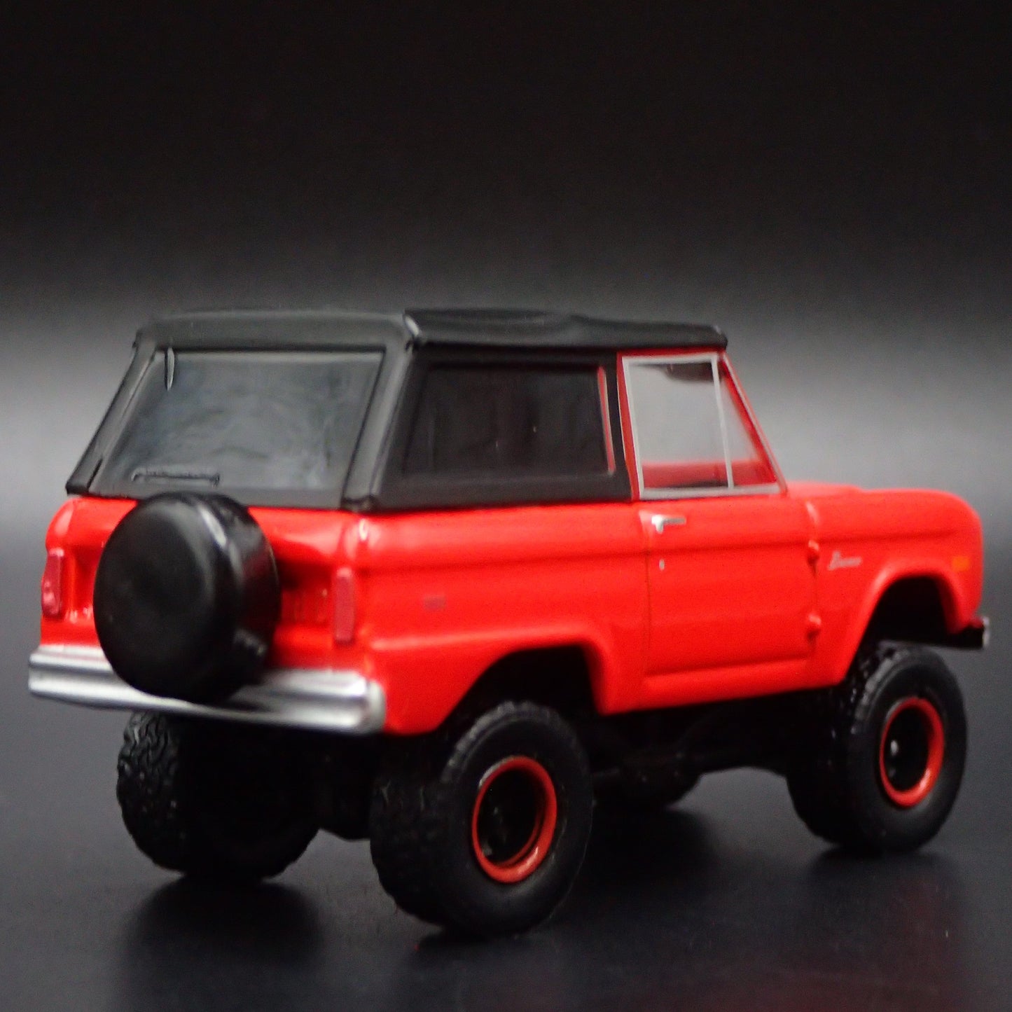 1969 69 FORD BRONCO 4X4 OFF ROAD RED 1:64 SCALE COLLECTIBLE DIECAST MODEL CAR