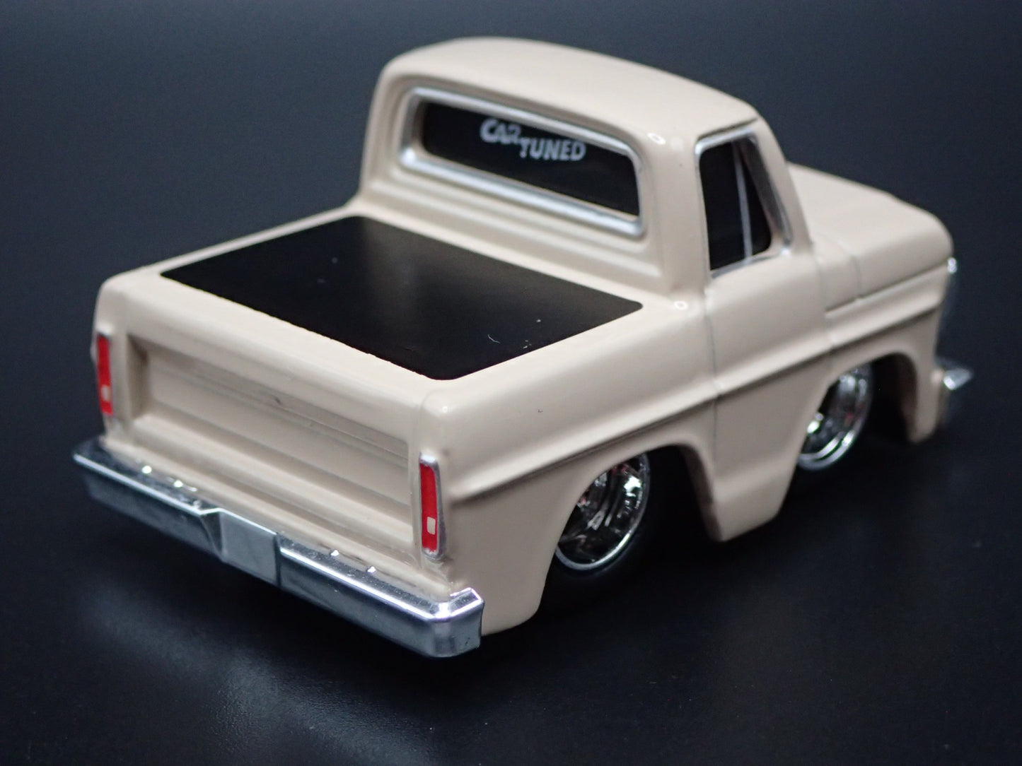 1968 68 FORD F100 PICKUP TRUCK CAR TUNED 1:64 SCALE DIORAMA DIECAST MODEL CAR