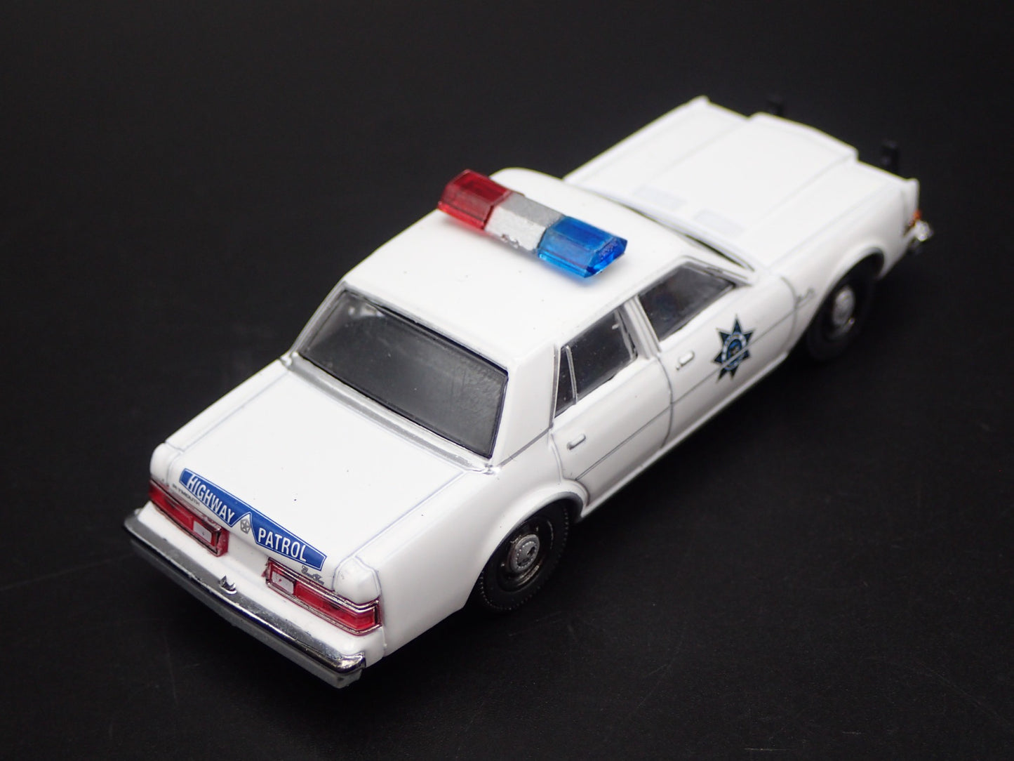 1982 82 PLYMOUTH GRAN FURY ARIZONA HIGHWAY PATROL 1:64 SCALE DIECAST MODEL CAR