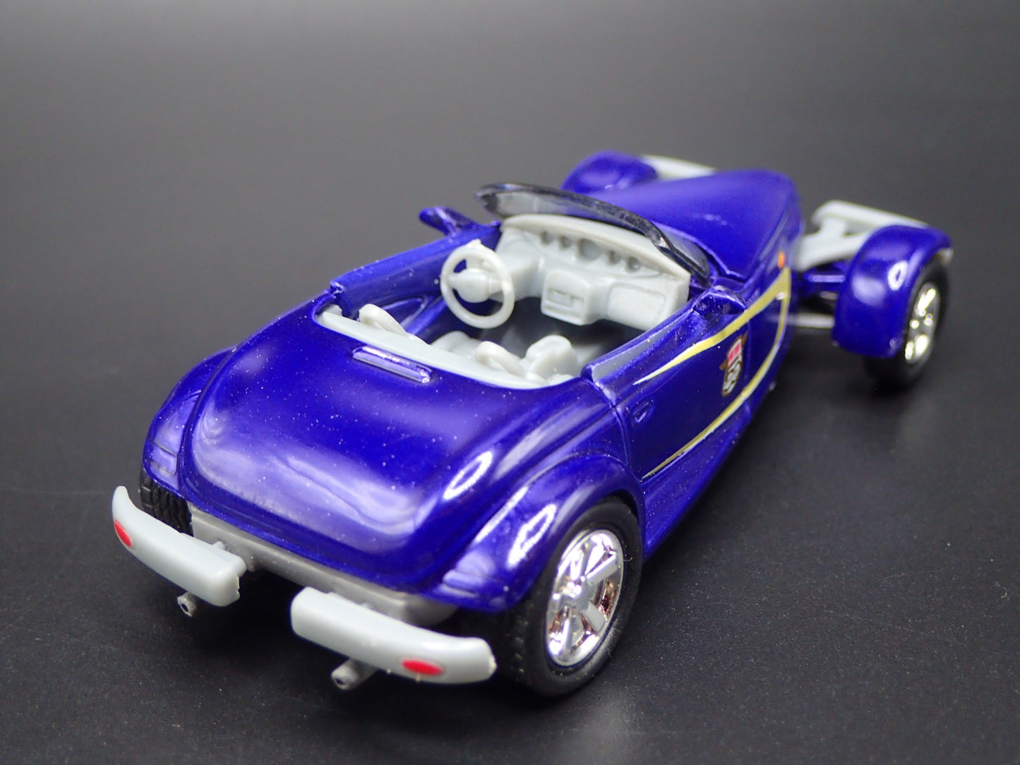 1997-2002 PLYMOUTH PROWLER PURPE 1:64 SCALE COLLECTIBLE DIECAST MODEL CAR