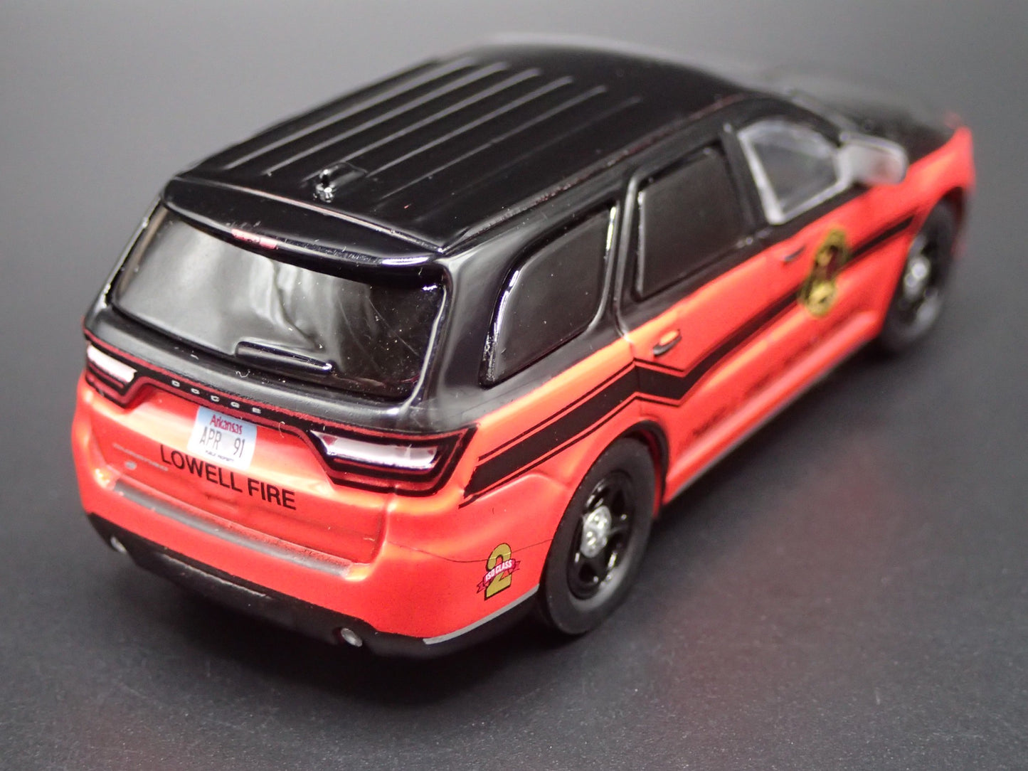 2019 DODGE DURANGO LOWELL ARKANSAS FIRE DEPARTMENT 1:64 SCALE DIECAST MODEL CAR