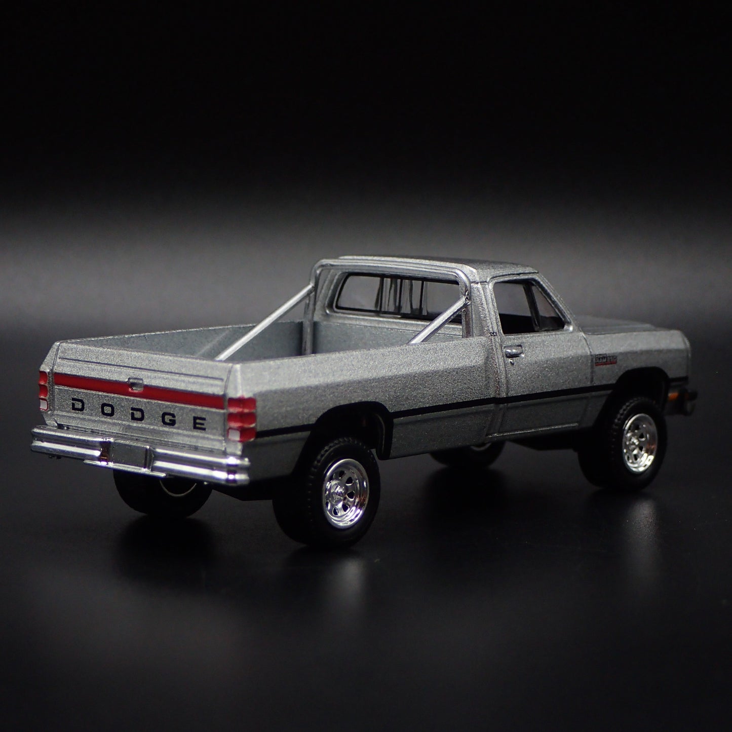 1992 92 DODGE RAM D250 POWER RAM PICKUP TRUCK 1/64 SCALE DIECAST MODEL CA3
