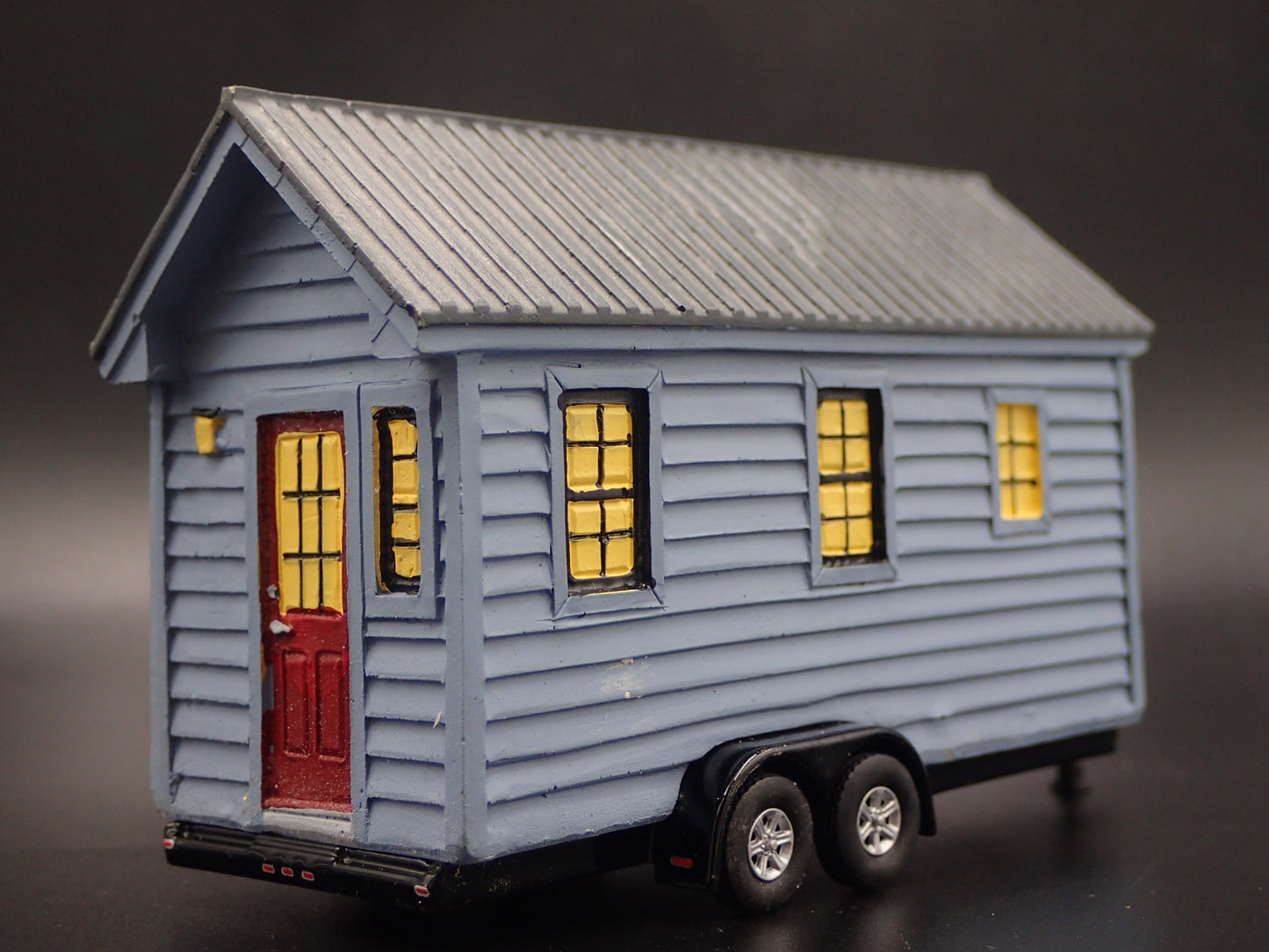 TINY HOUSE HOME FLAT BED TRAILER CAMPER W/ HITCH 1:64 SCALE DIORAMA RESIN MODEL