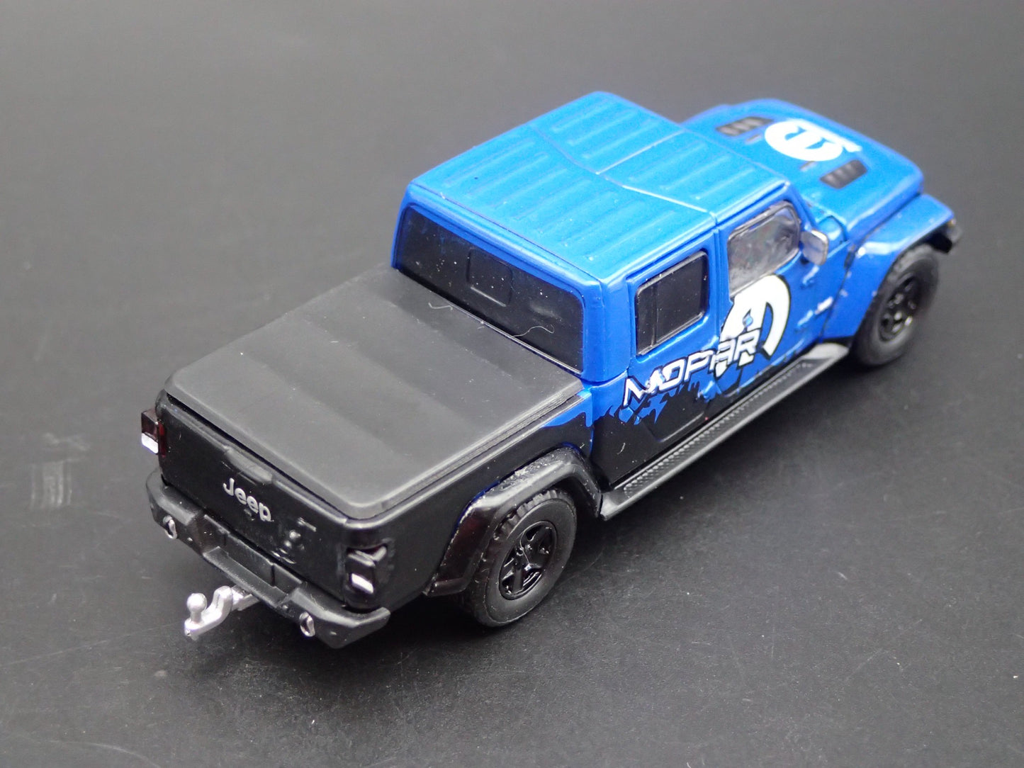 2020-2025 JEEP GLADIATOR PICKUP TRUCK W HITCH MOPAR 1:64 SCALE DIECAST MODEL CAR