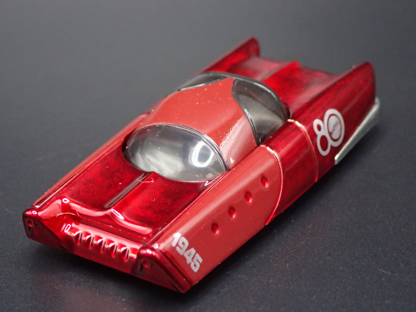 MATTEL DREAM MOBILE RETRO 60'S FUTURE CAR 1:64 SCALE DIORAMA DIECAST MODEL CAR