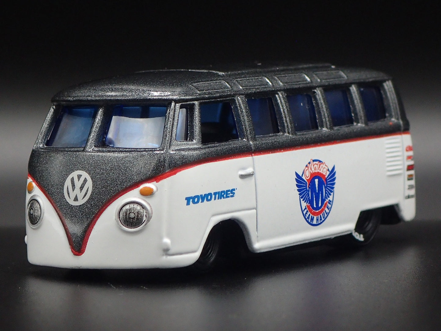 1950-1967 VW VOLKSWAGEN SAMBA BUS W HITCH 1:64 SCALE DIORAMA DIECAST MODEL CAR