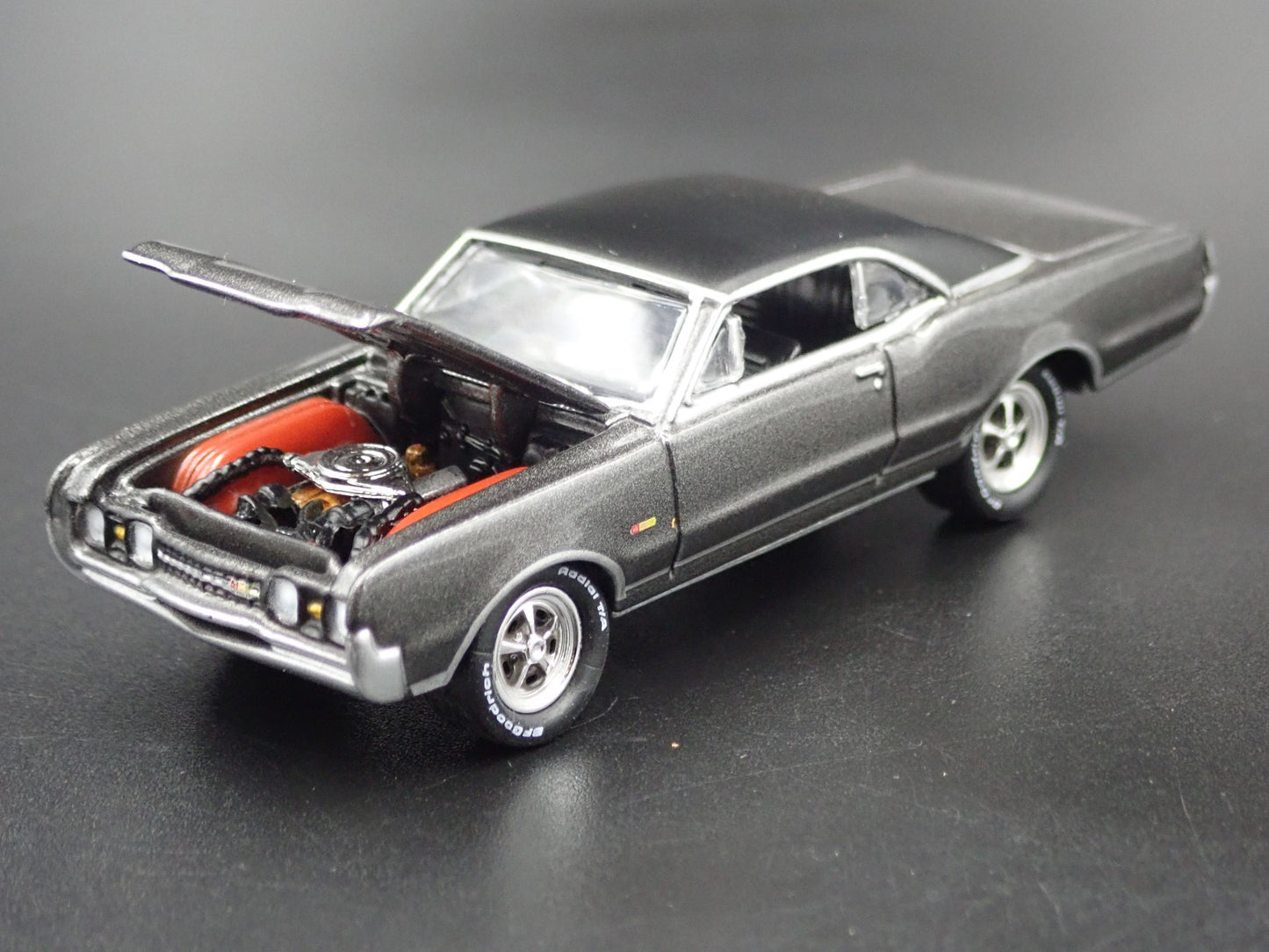 1967 67 OLDS OLDSMOBILE 442 W-30 GRAY 1:64 SCALE COLLECTIBLE DIECAST MODEL CAR