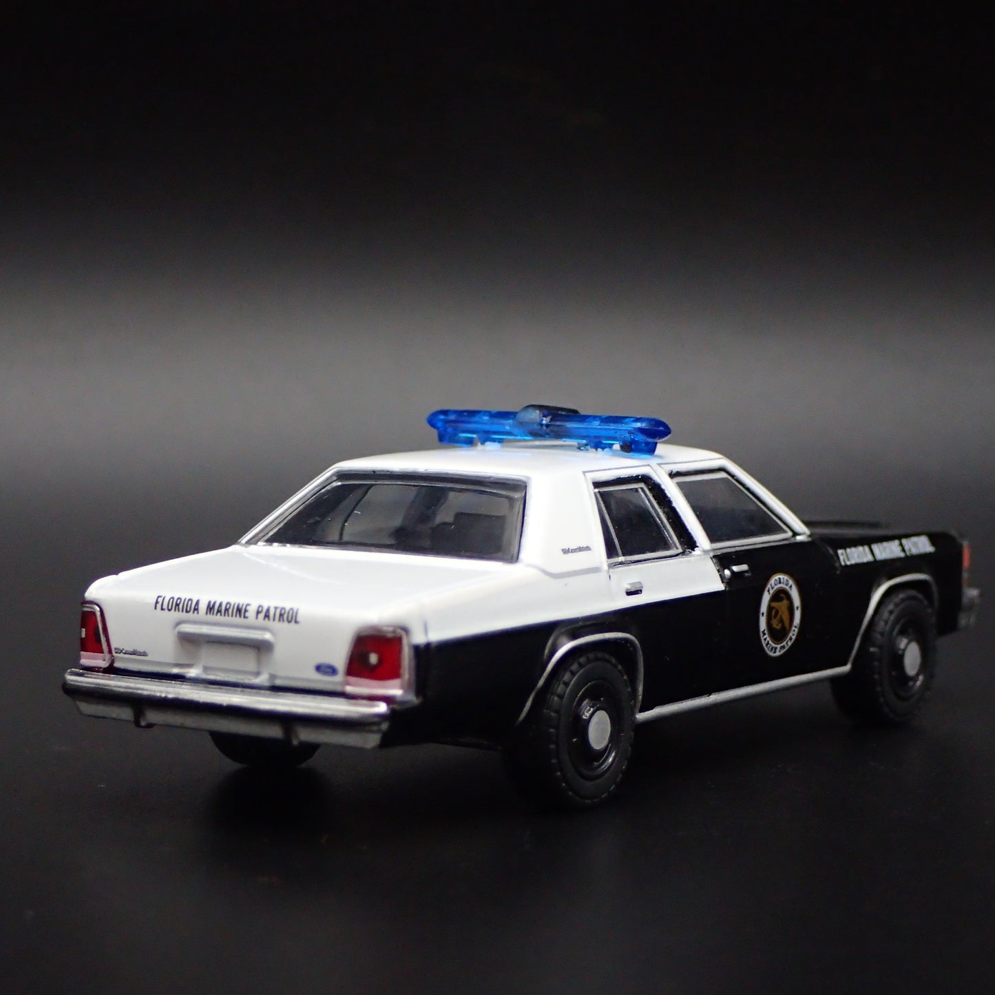 1990 FORD LTD CROWN VICTORIA FLORIDA MARINE PATROL 1:64 SCALE DIECAST MODEL CAR