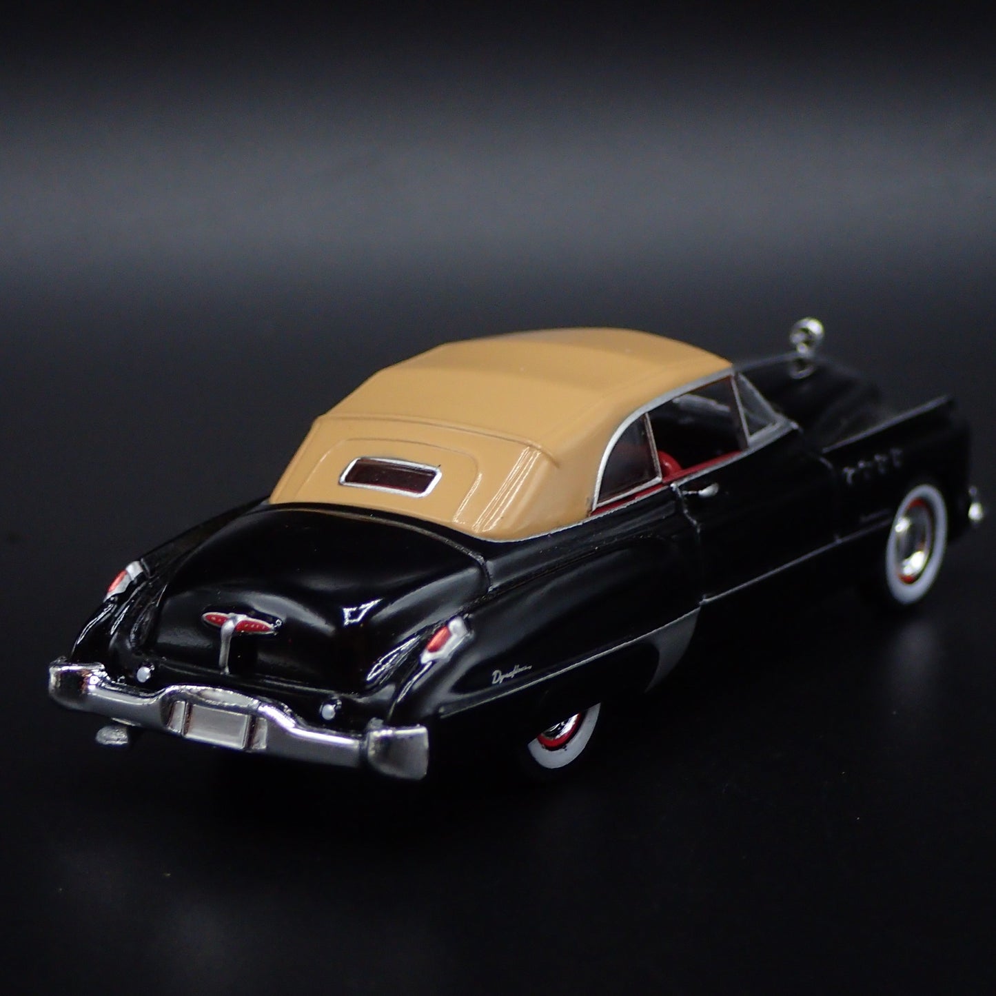 1949 49 BUICK ROADMASTER CONVERTIBLE 1/64 SCALE COLLECTIBLE DIORAMA MODEL CAR