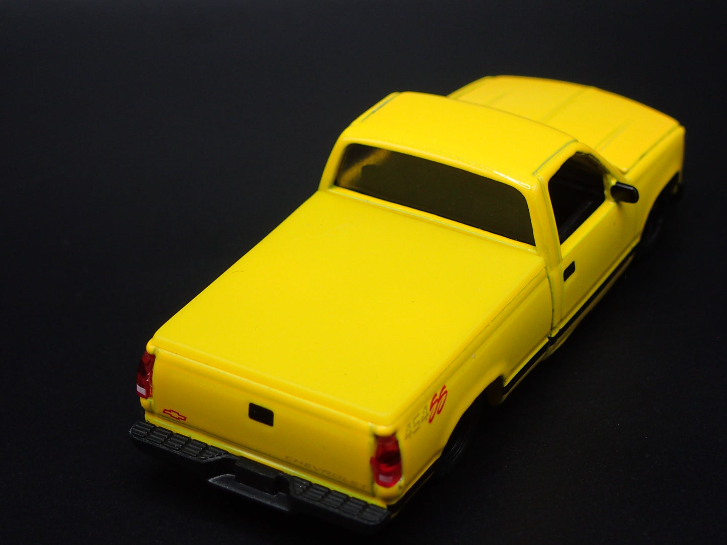 1993 93 CHEVY CHEVROLET SS 454 PICKUP TRUCK OBS 1:64 SCALE DIECAST MODEL CAR