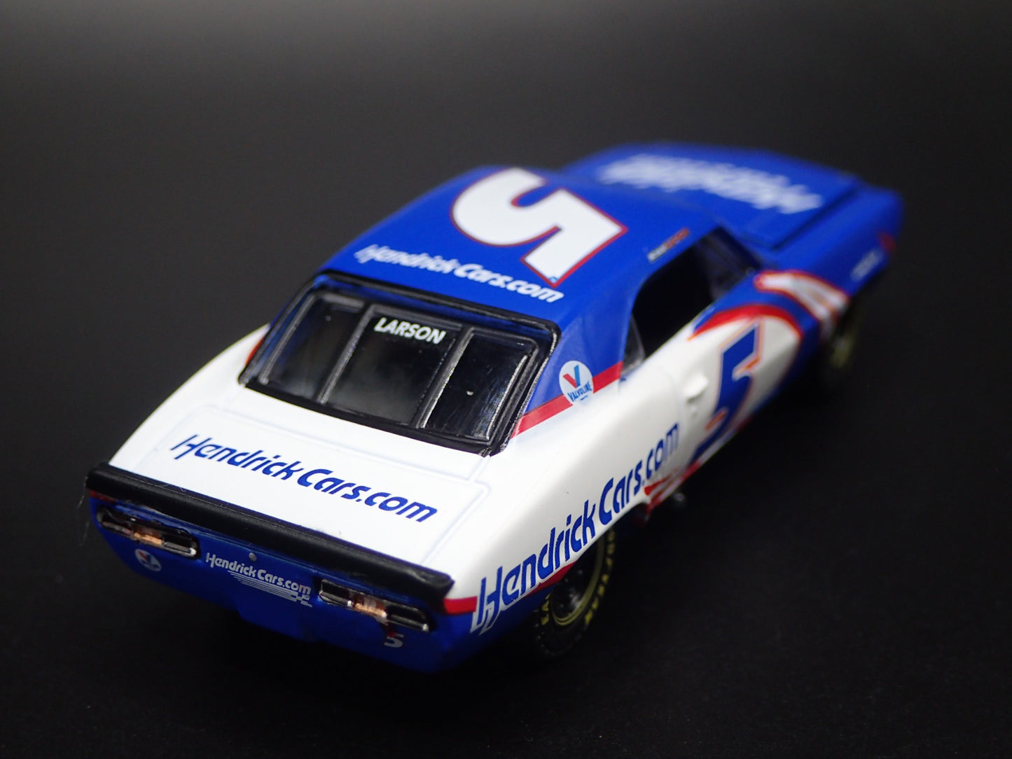 1969 69 CHEVY CHEVROLET CAMARO HENDRICK CARS RACING 1:64 SCALE DIECAST MODEL CAR