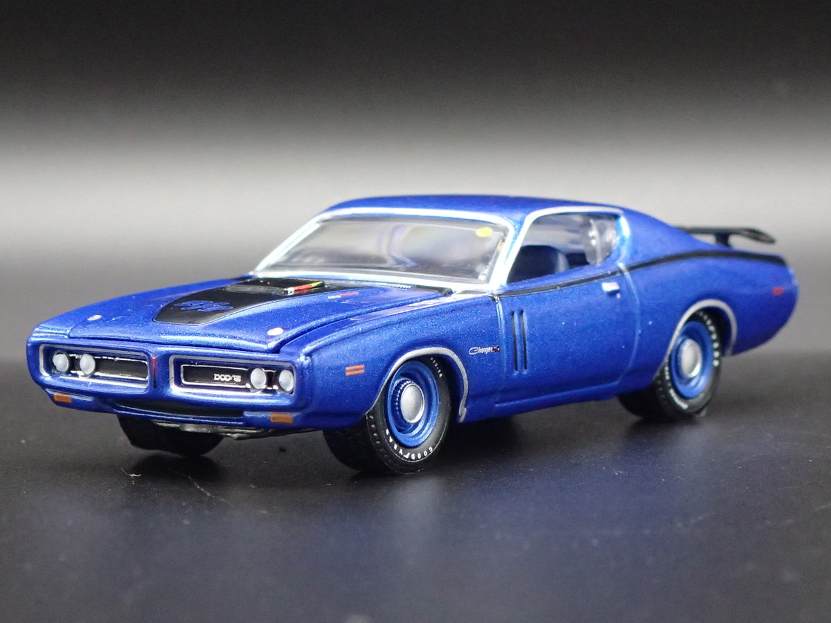 1971 71 DODGE CHARGER RT RARE 1:64 SCALE COLLECTIBLE DIORAMA DIECAST MODEL CAR-Burning Rubber Toy Company