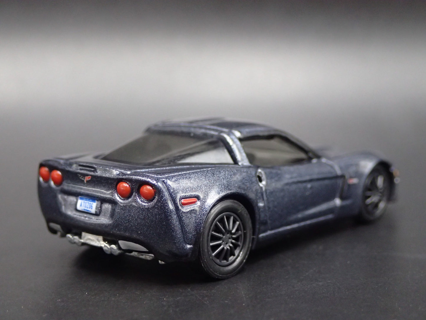 2005-2013 CHEVY CHEVROLET CORVETTE Z06 C6 1:64 SCALE DIORAMA DIECAST MODEL CAR