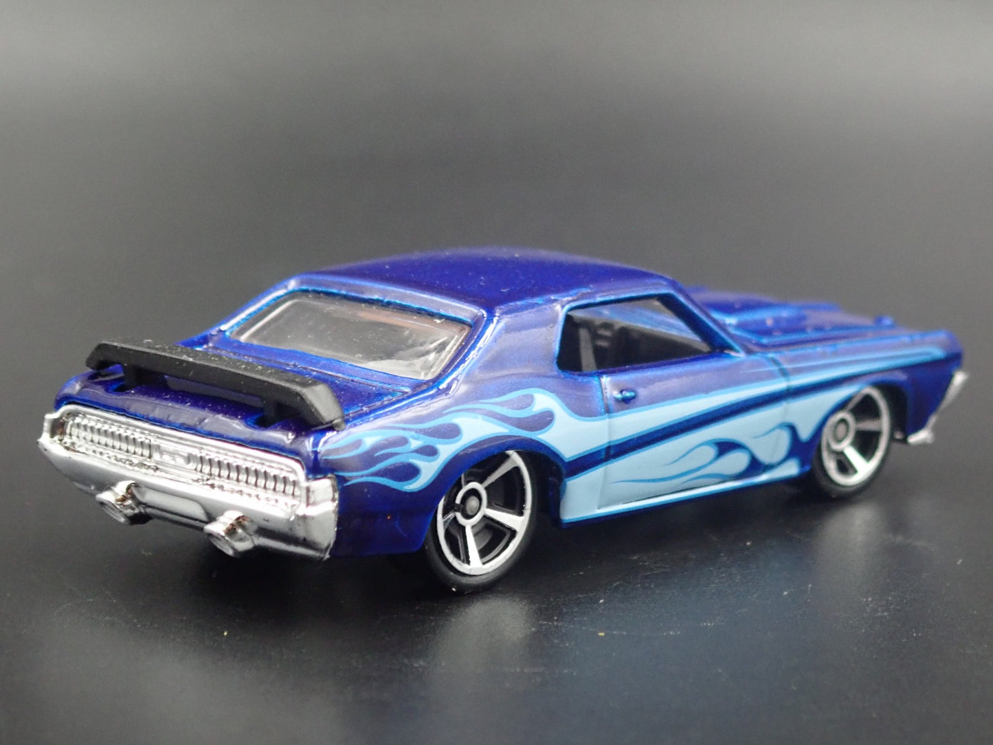 1969 69 MERC MERCURY COUGAR ELIMINATOR RARE 1:64 SCALE DIORAMA DIECAST MODEL CAR