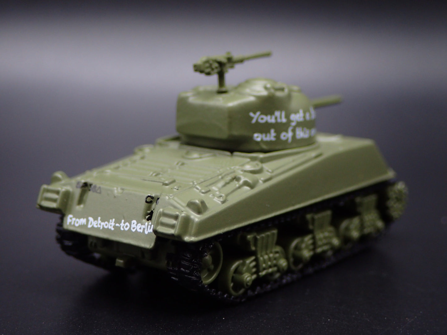 WWII M4A3 SHERMAN TANK US DETROIT MI ARSENAL PLANT 1:100 SCALE DIECAST MODEL CAR