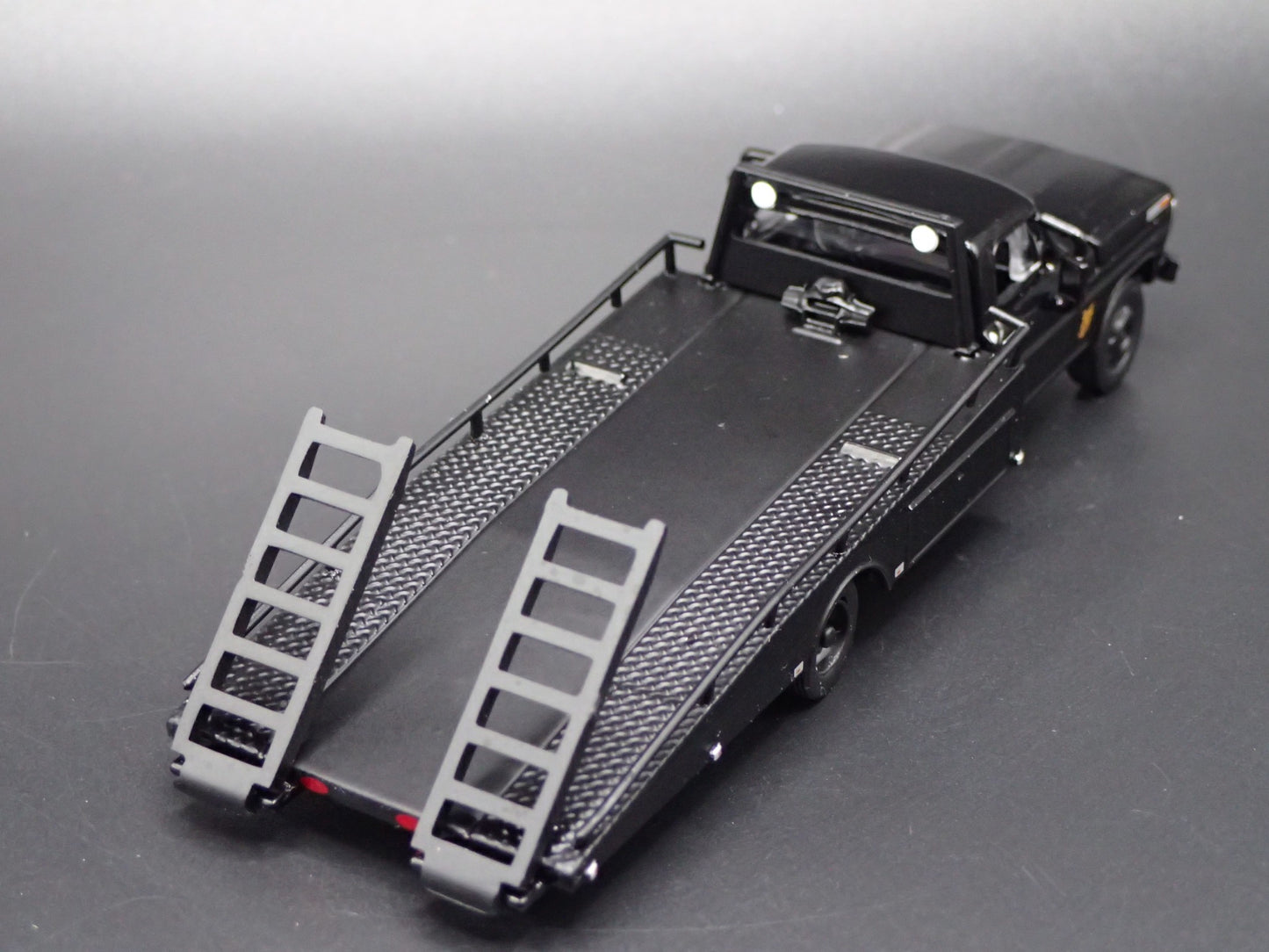 1972 72 FORD F-350 RAMP TRUCK BLACK 1:64 SCALE COLLECTIBLE DIECAST MODEL CAR