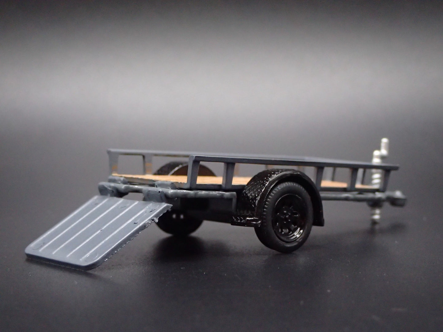 UTILITY TRAILER w 2020 INDIAN SCOUT BOBBER MOTORCYCLE 1:64 SCALE DIECAST MODEL