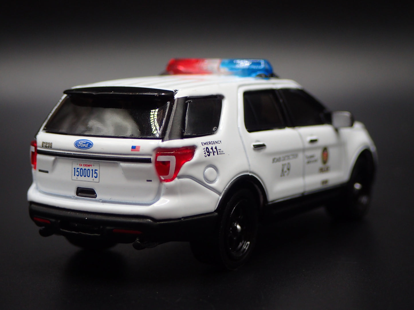 2017 FORD EXPLORER POLICE INTERCEPTOR UTILITY LAPD 1:64 SCALE DIECAST MODEL CAR