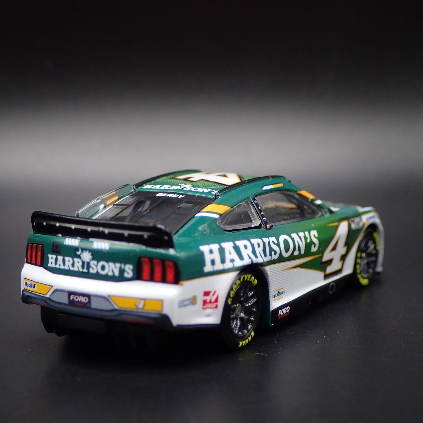 2024 FORD MUSTANG #4 JOSH BERRY HARISONS WORKWEAR NASCAR 1:64 SCALE DIECAST CAR