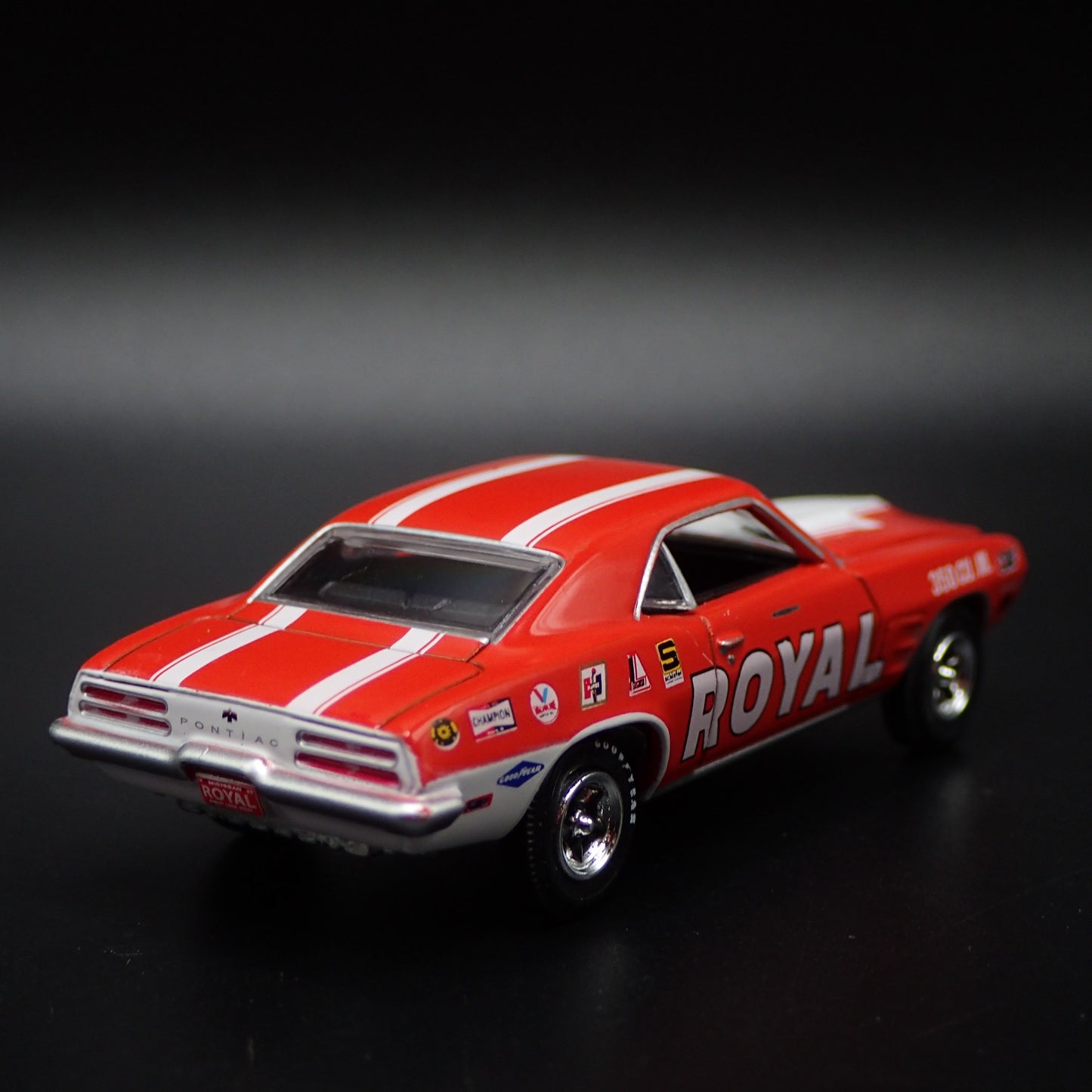 1969 69 PONTIAC FIREBIRD ROYAL BOBCAT 1:64 SCALE DIORAMA DIECAST MODEL CAR