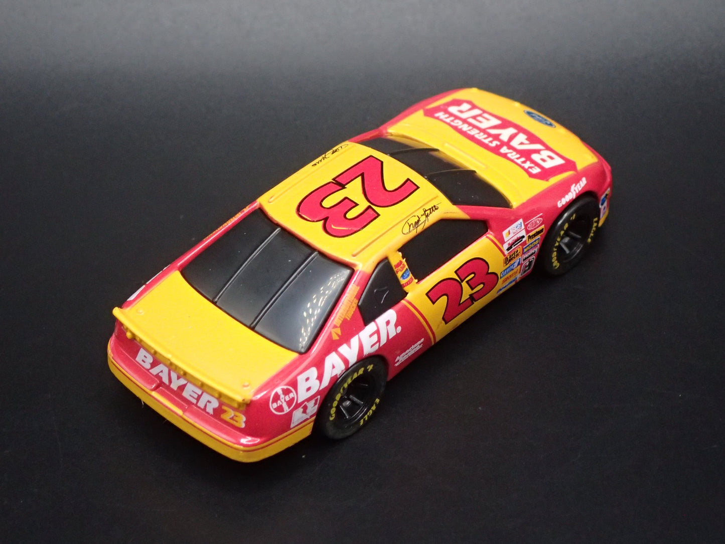 1995 95 FORD THUNDERBIRD 23 CHAD LITTLE NASCAR 1:64 SCALE DIECAST MODEL CAR
