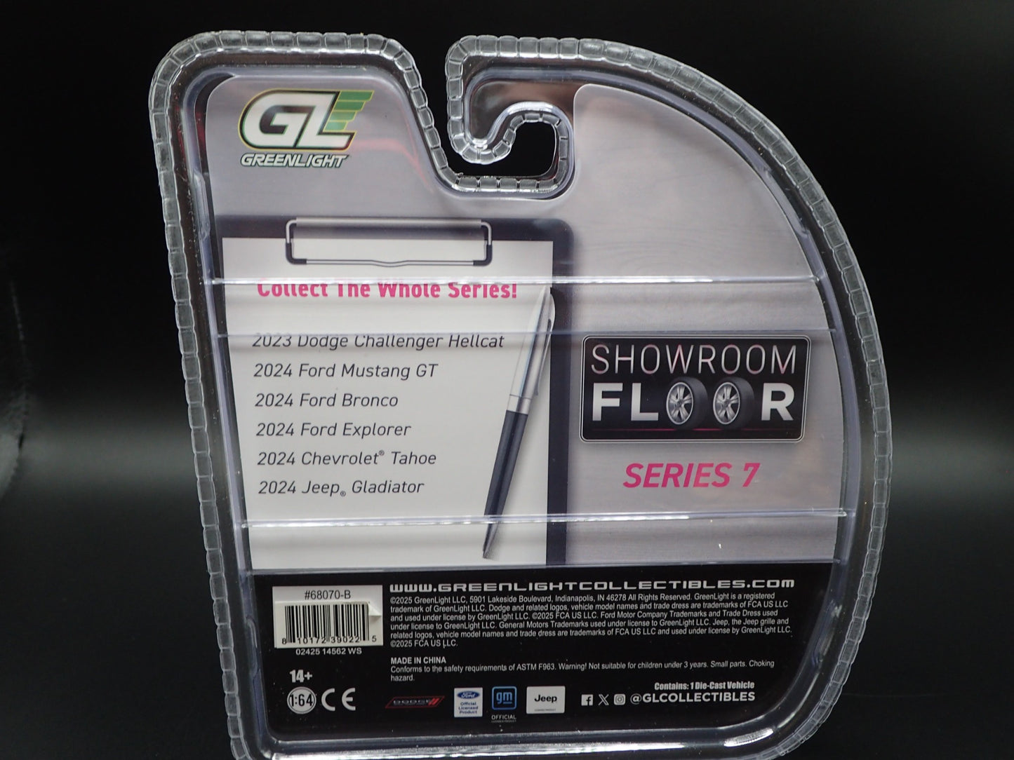 2025 GREENLIGHT TARGET RED CHASE MACHINE 2024 FORD MUSTANG GT SHOWROOM FLOOR 7